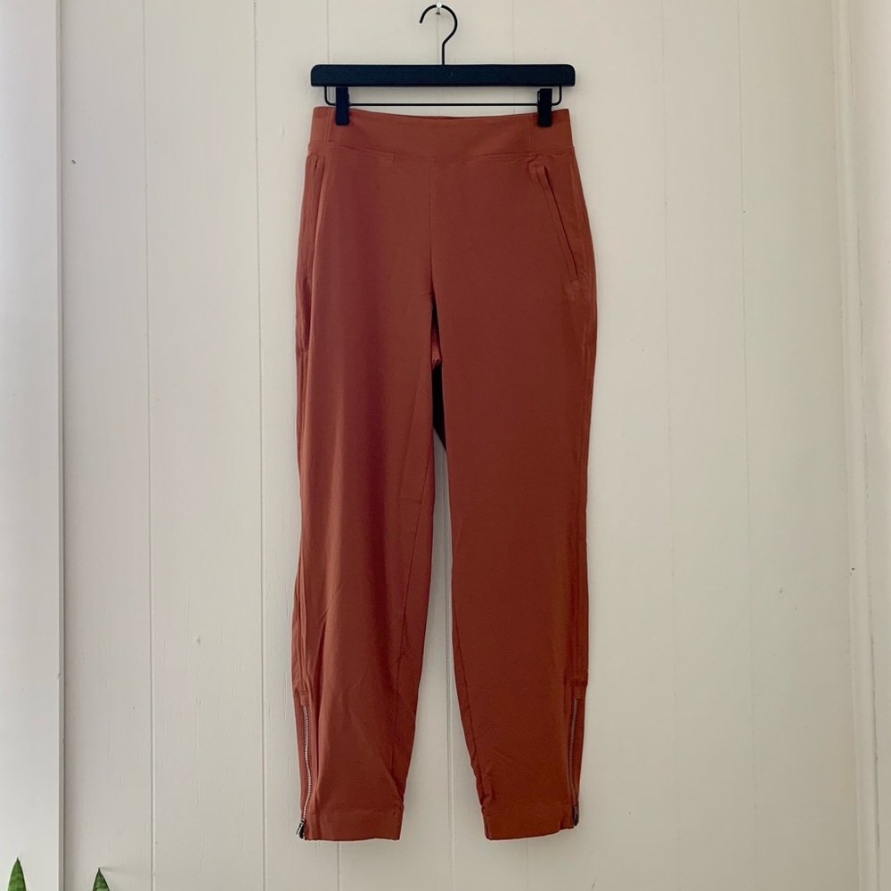 EUC Athleta Pants
